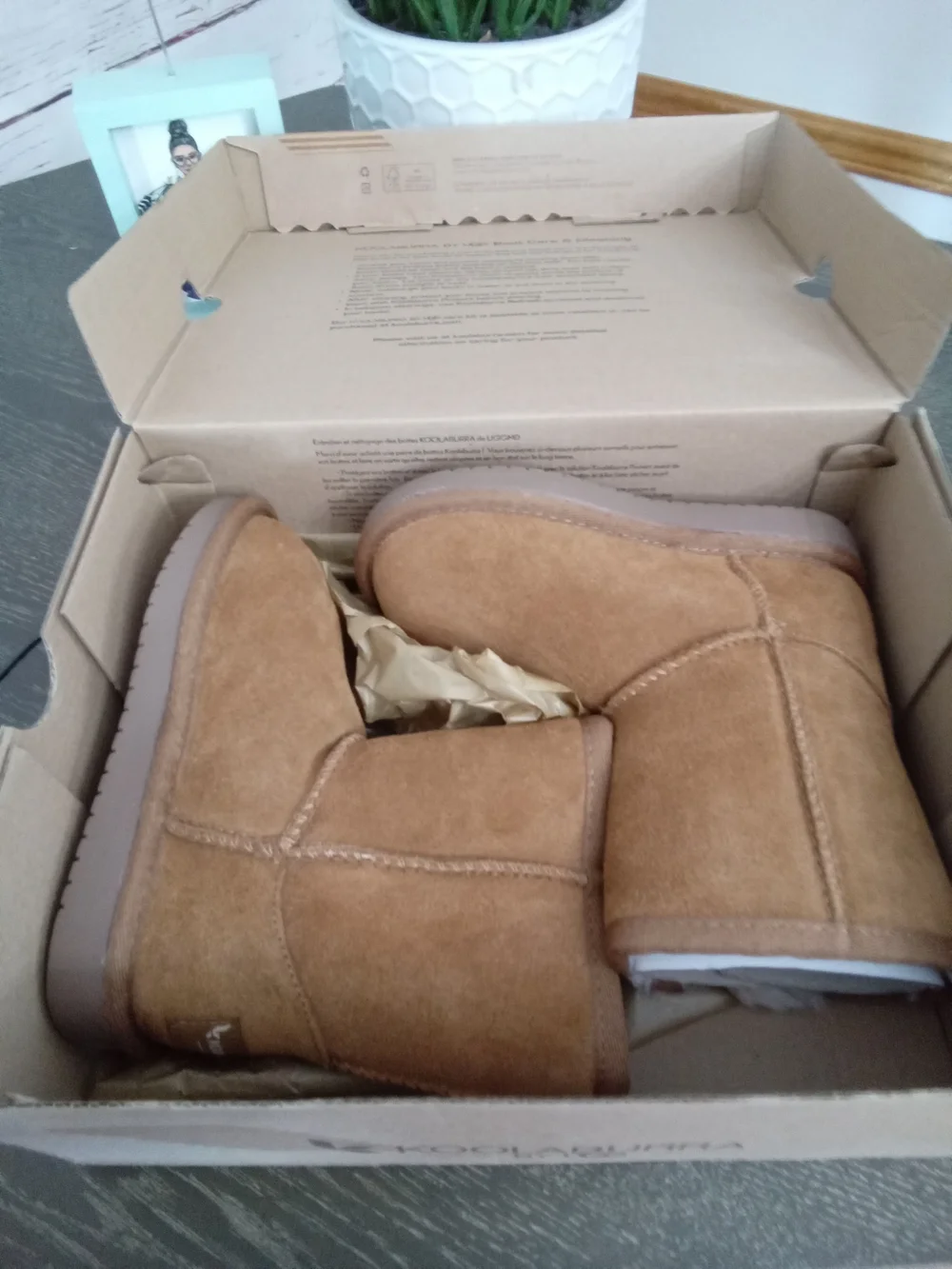 Koolaburra by UGG Victoria Short Boots Kids Size 9 Chestnut